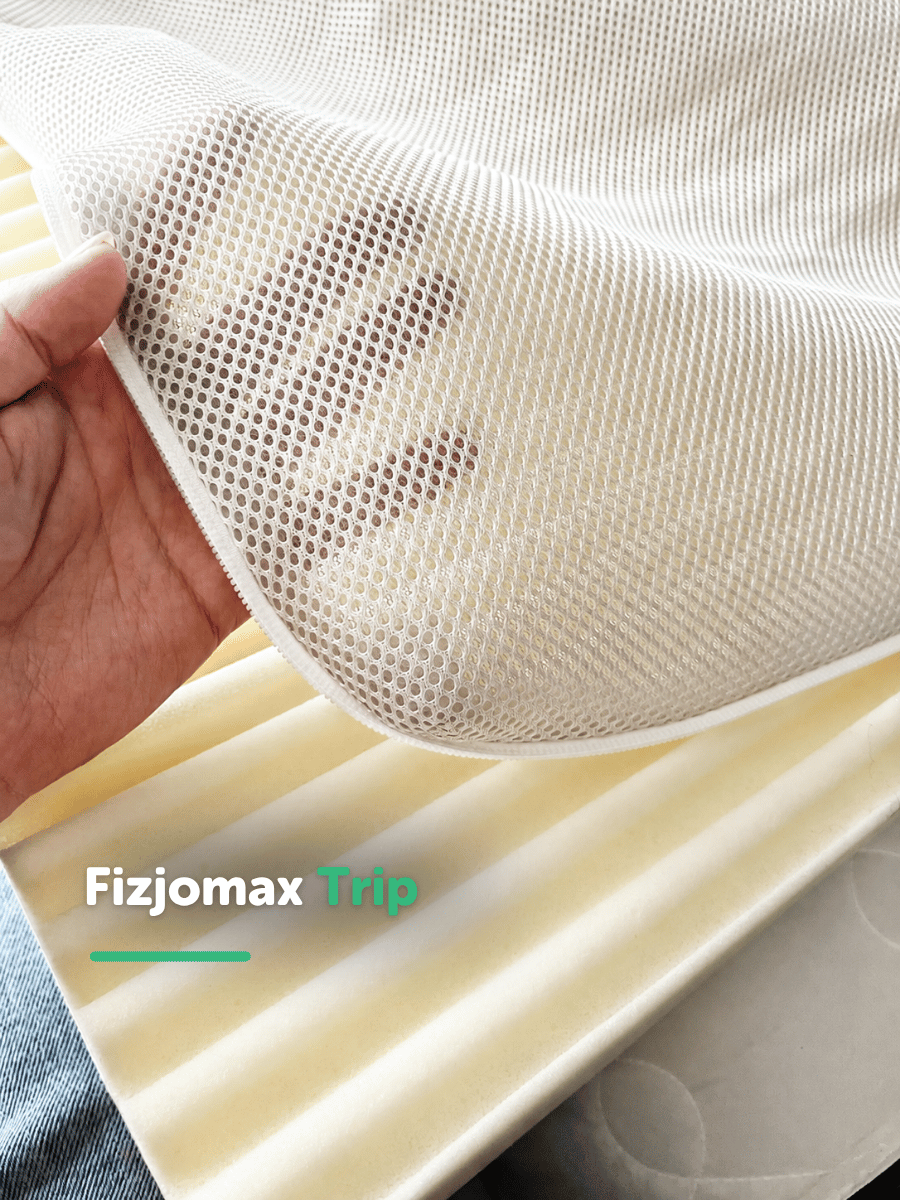 Zbliżenie na przewiewną siatkę 3D materaca Fizjomax Trip
